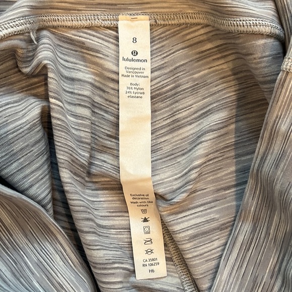 Lululemon 8 Wunder under hr - Picture 4 of 5